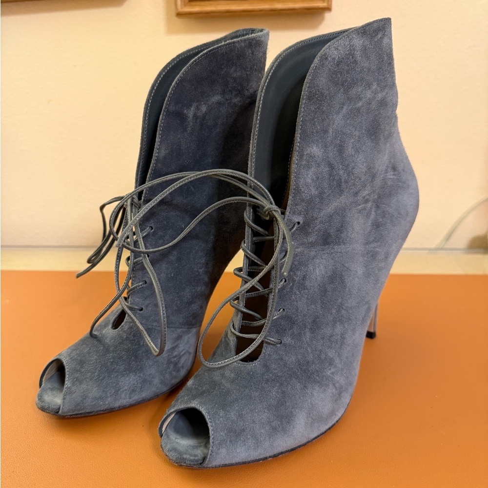 Gianvito Rossi Gray Suede Peep-Toe Ankle stilettos